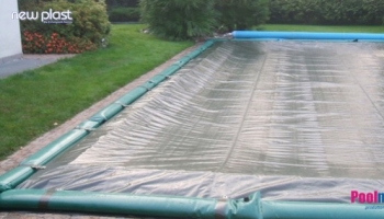 Come riavvolgere la copertura della tua piscina esterna